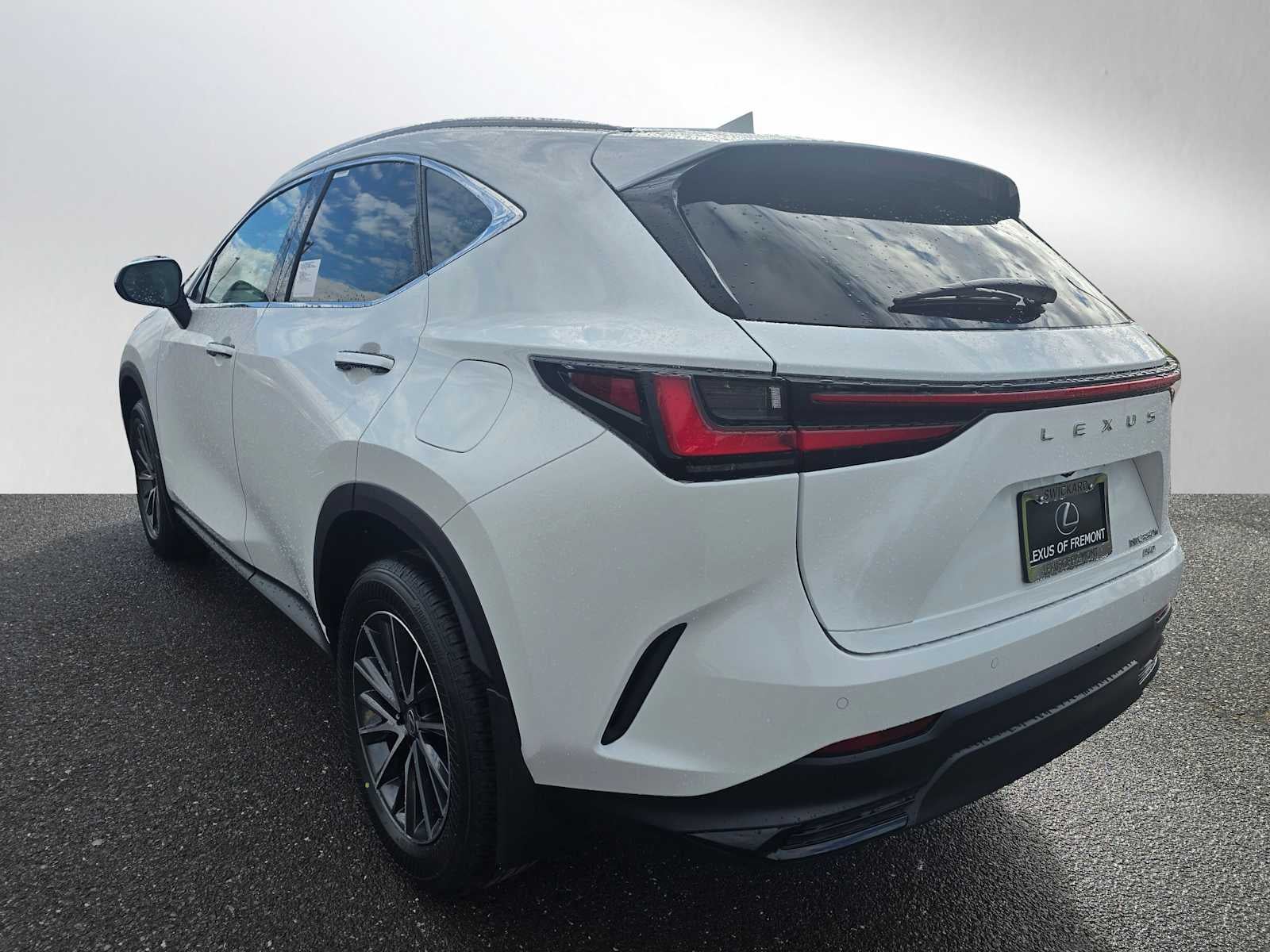 2026 Lexus NX 350h PREMIUM