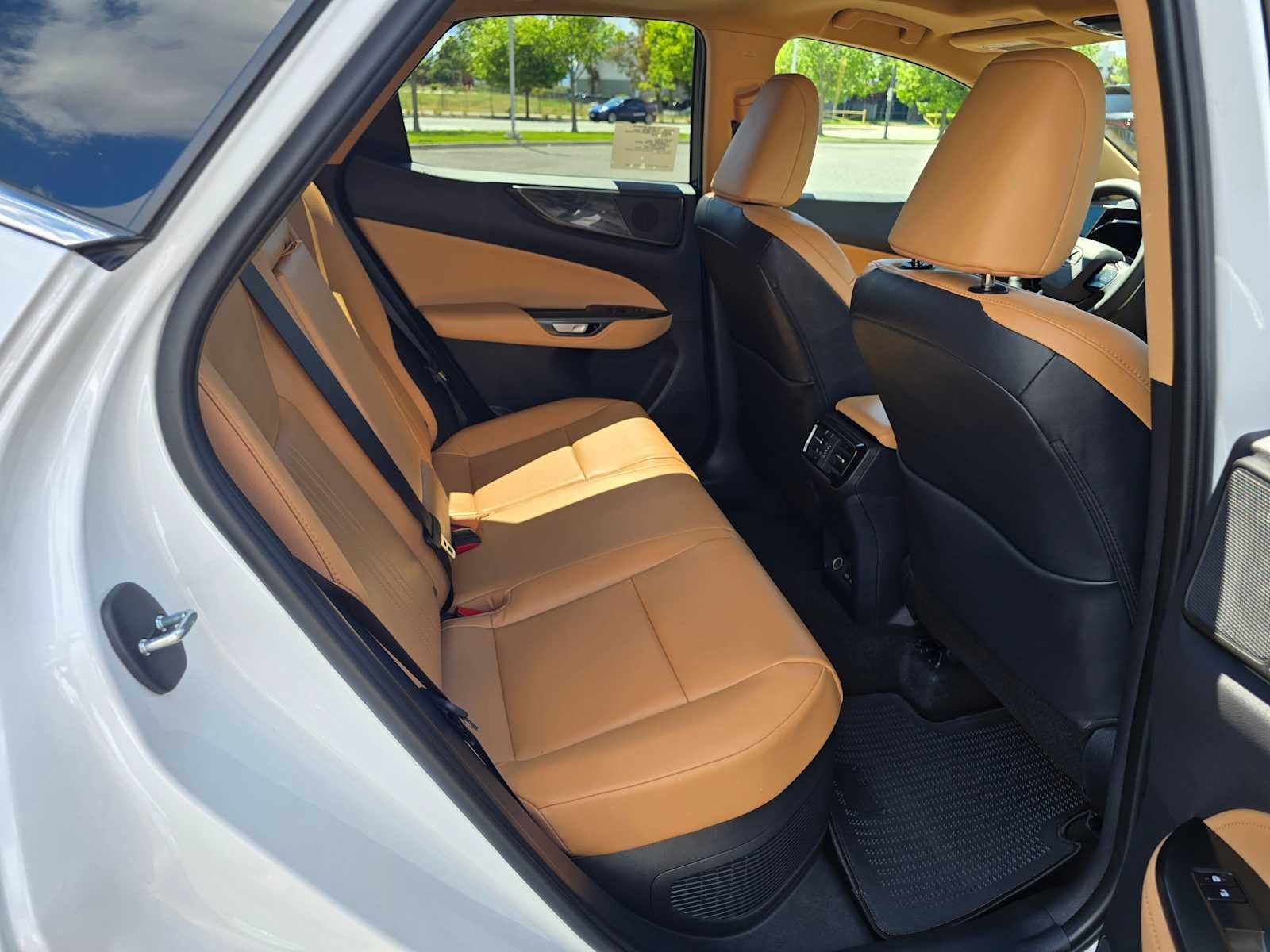 2026 Lexus NX 350h PREMIUM