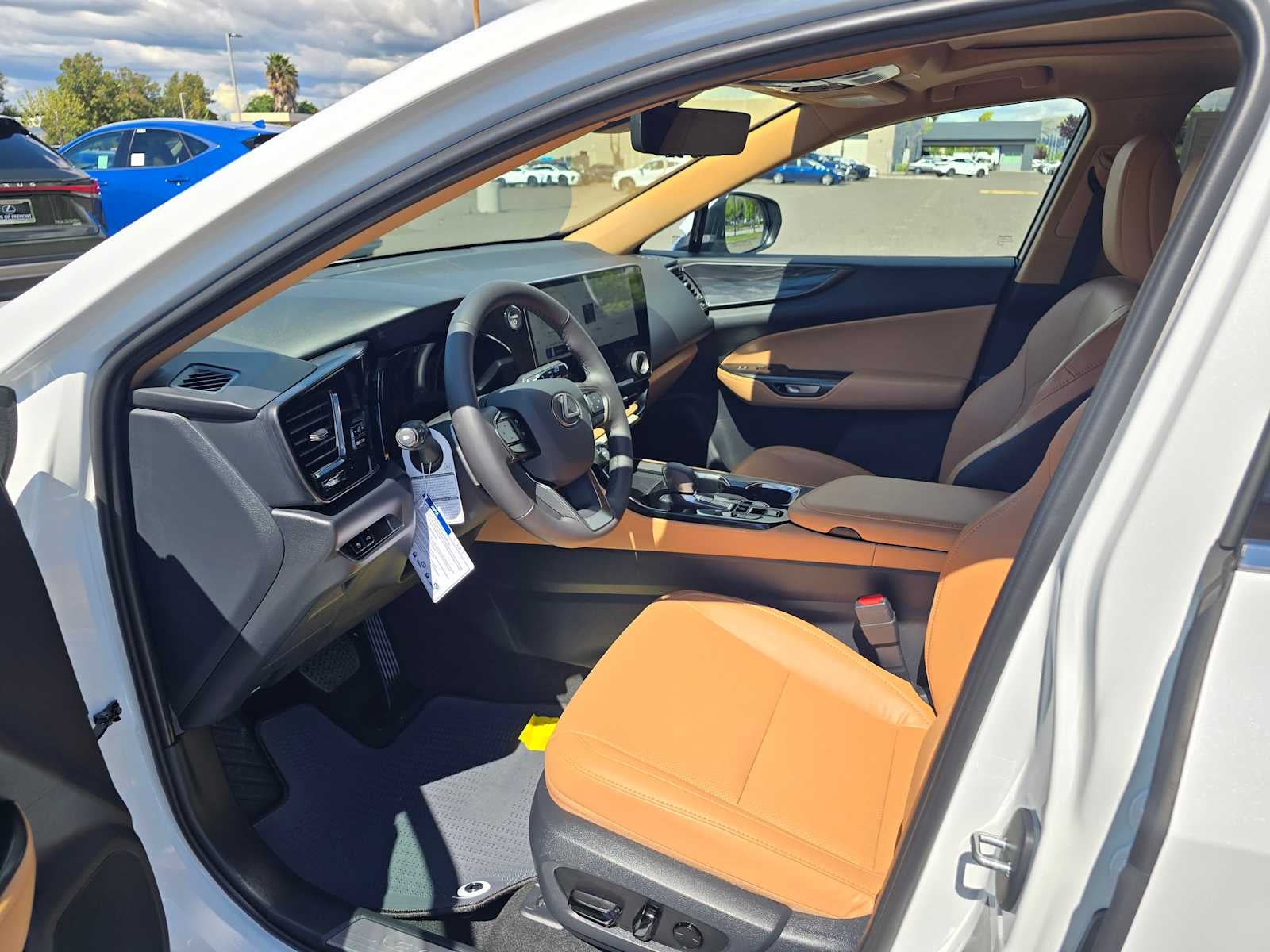 2026 Lexus NX 350h PREMIUM