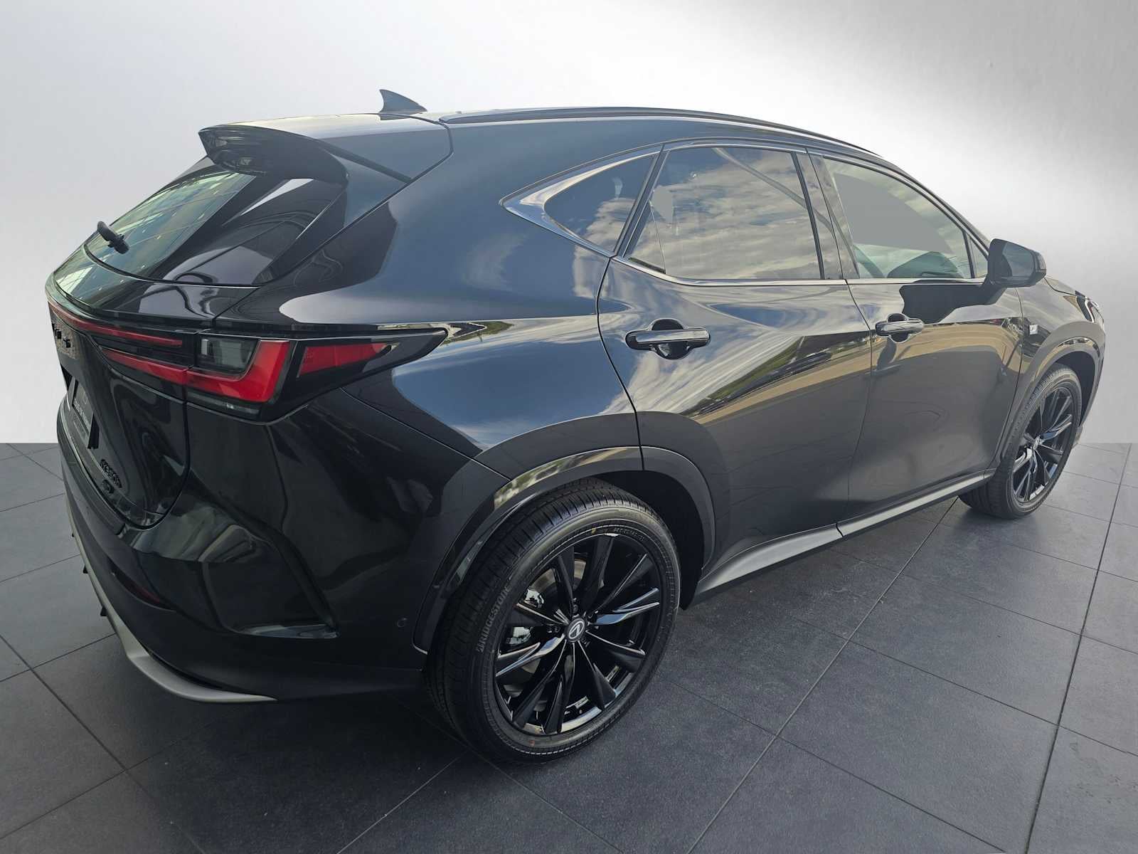 2026 Lexus NX 350h F SPORT Handling