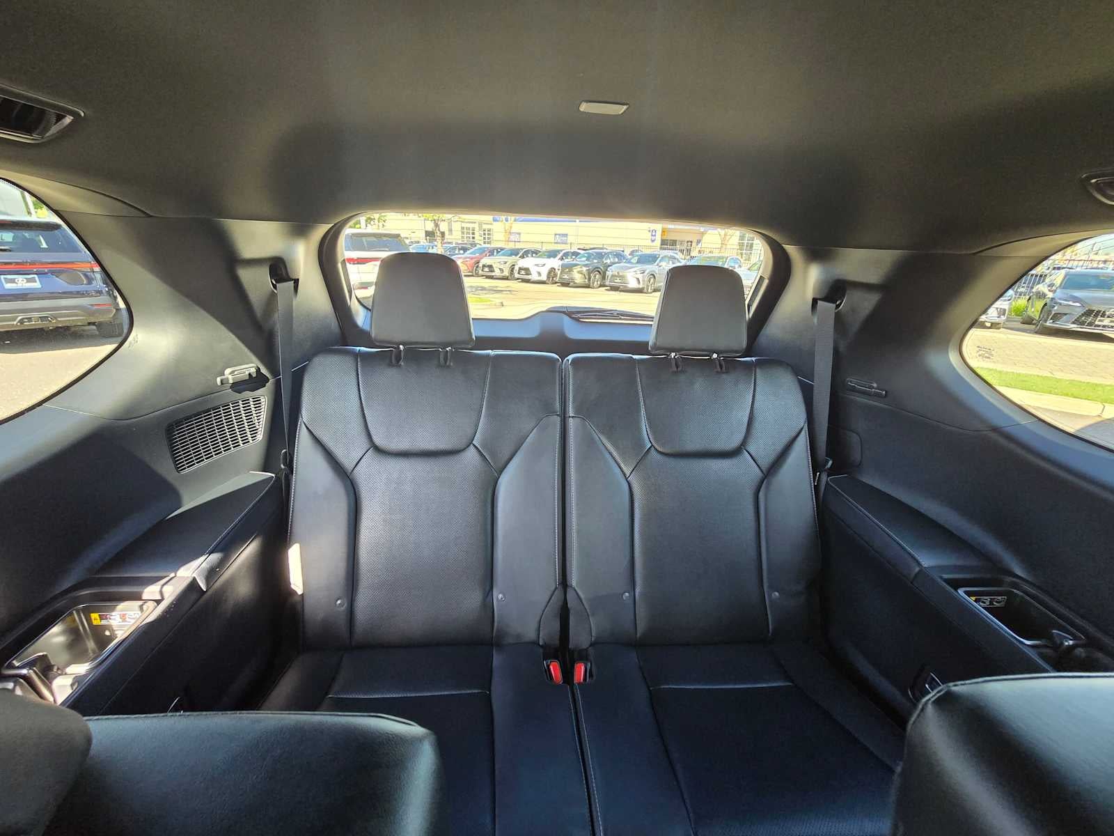 2026 Lexus TX 500h F-Sport Premium - Photo 16