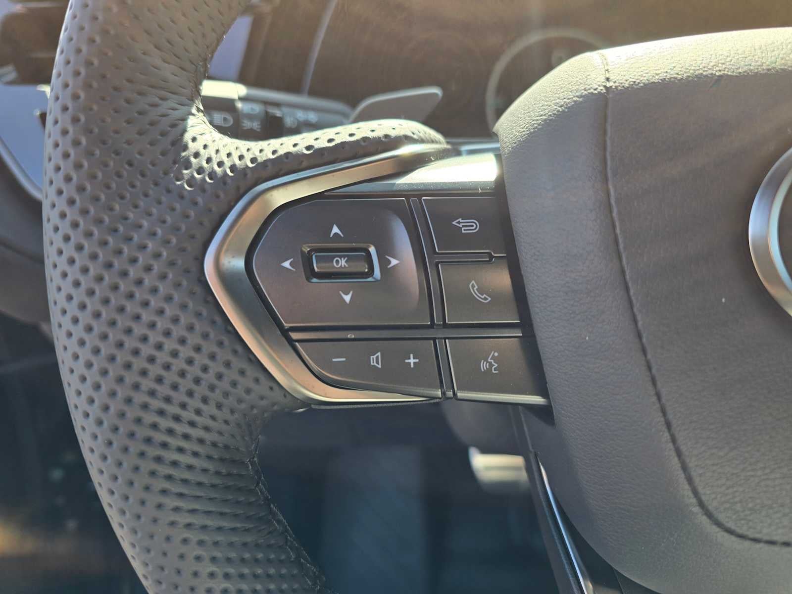 2026 Lexus TX 500h F-Sport Premium - Photo 33