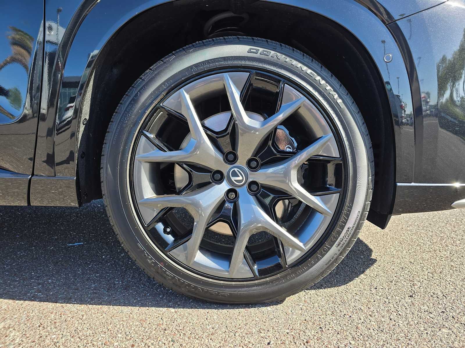 2026 Lexus TX 500h F-Sport Premium - Photo 9