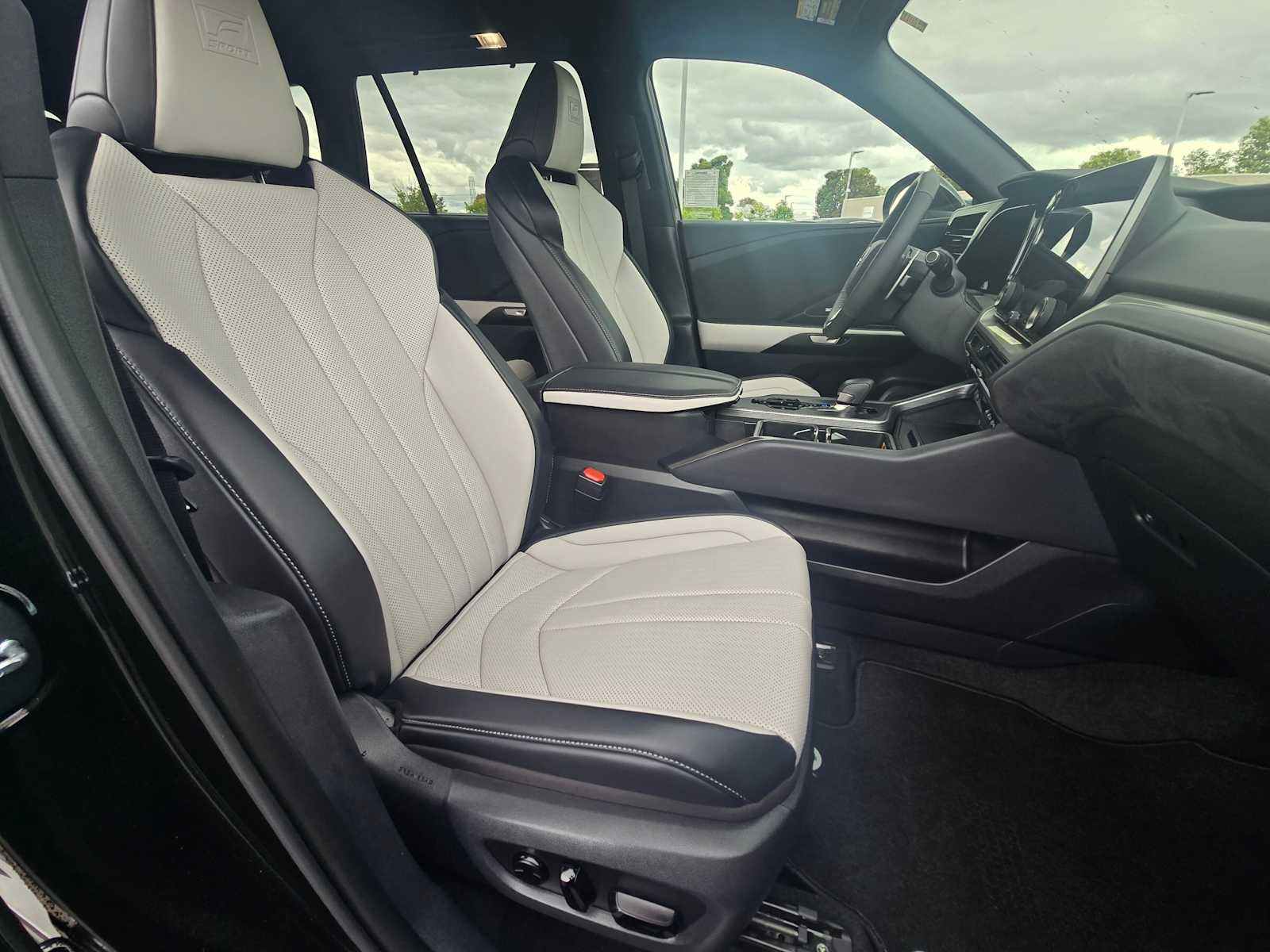2026 Lexus TX 500h F SPORT PERFORMANCE PREMIUM AWD