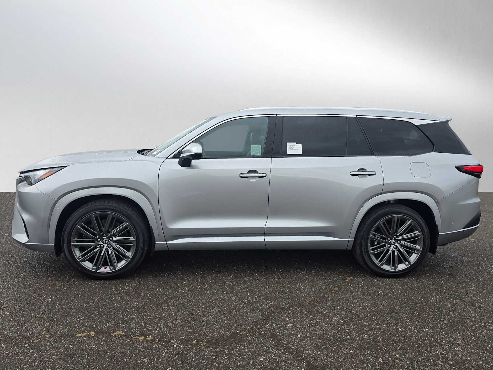 2026 Lexus TX 550h+ Luxury