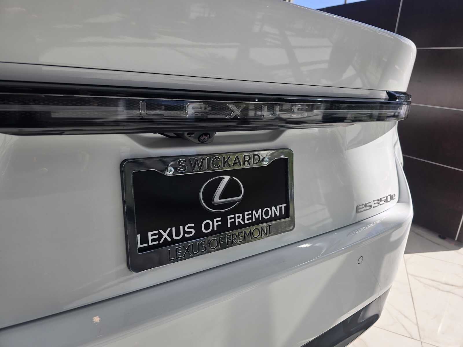 2026 Lexus ES 350e PREMIUM