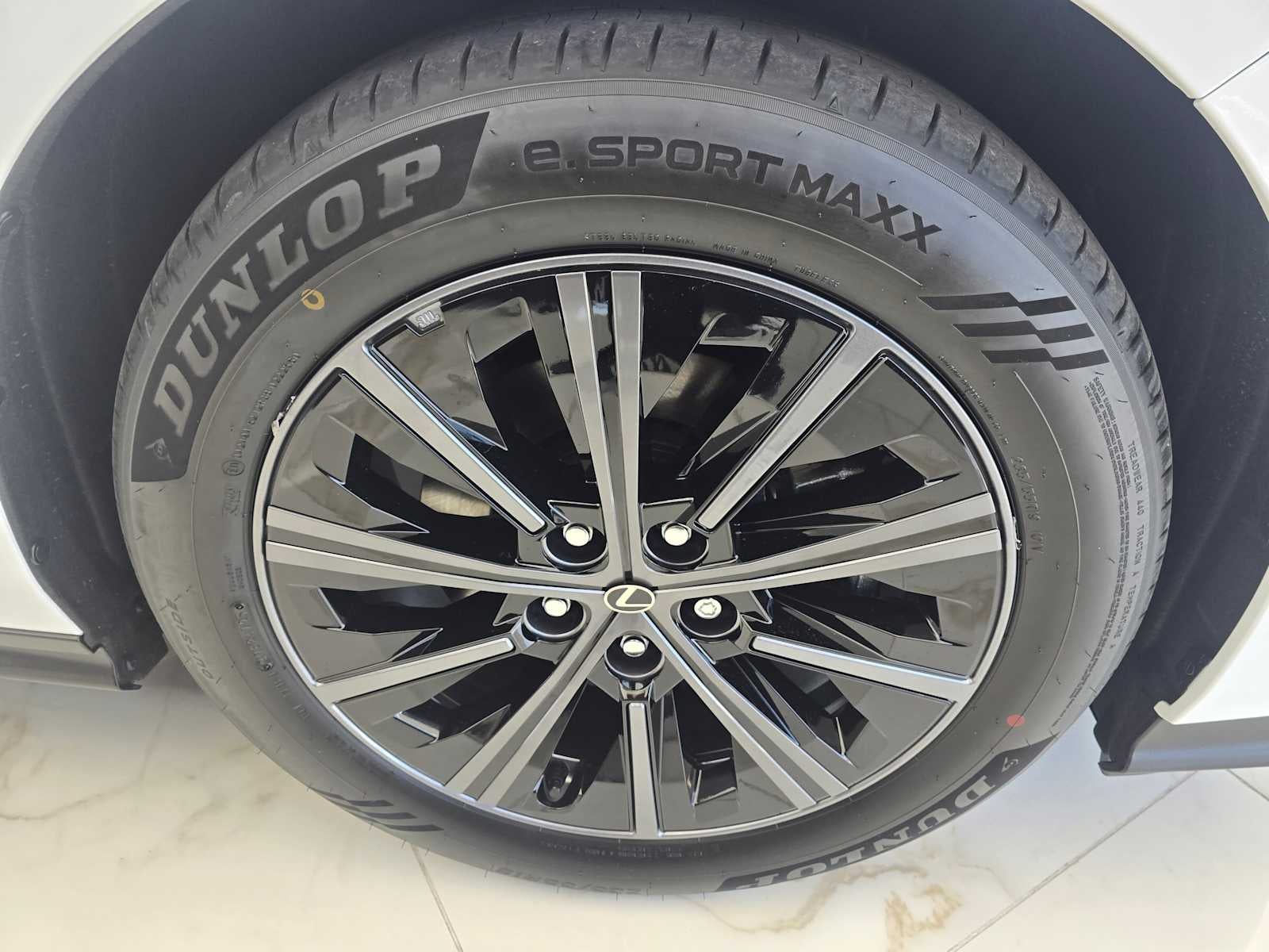 2026 Lexus ES 350e PREMIUM