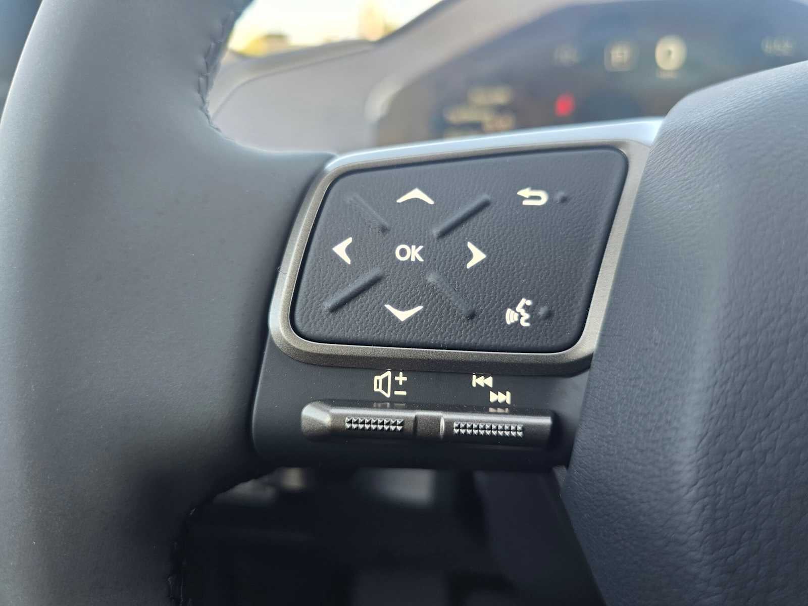 2026 Lexus ES 350e PREMIUM