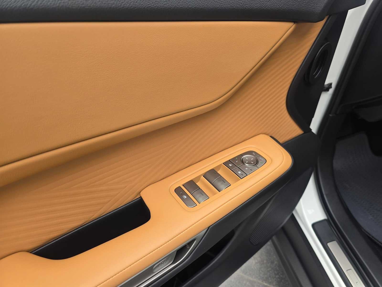 2026 Lexus ES 350e PREMIUM