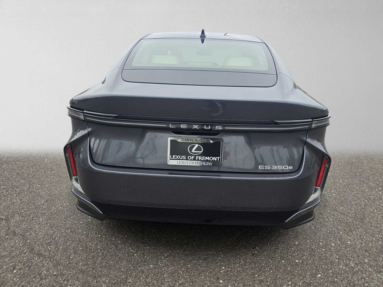 2026 Lexus ES 350e PREMIUM