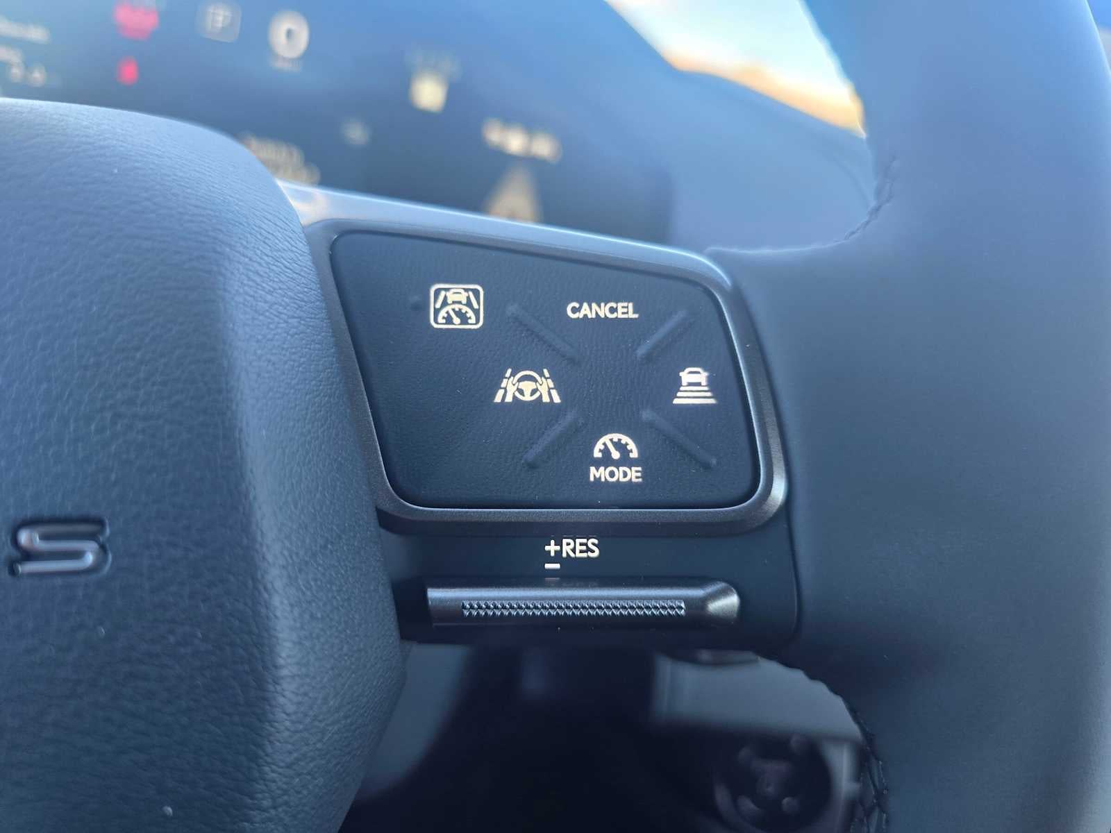 2026 Lexus ES 350e PREMIUM