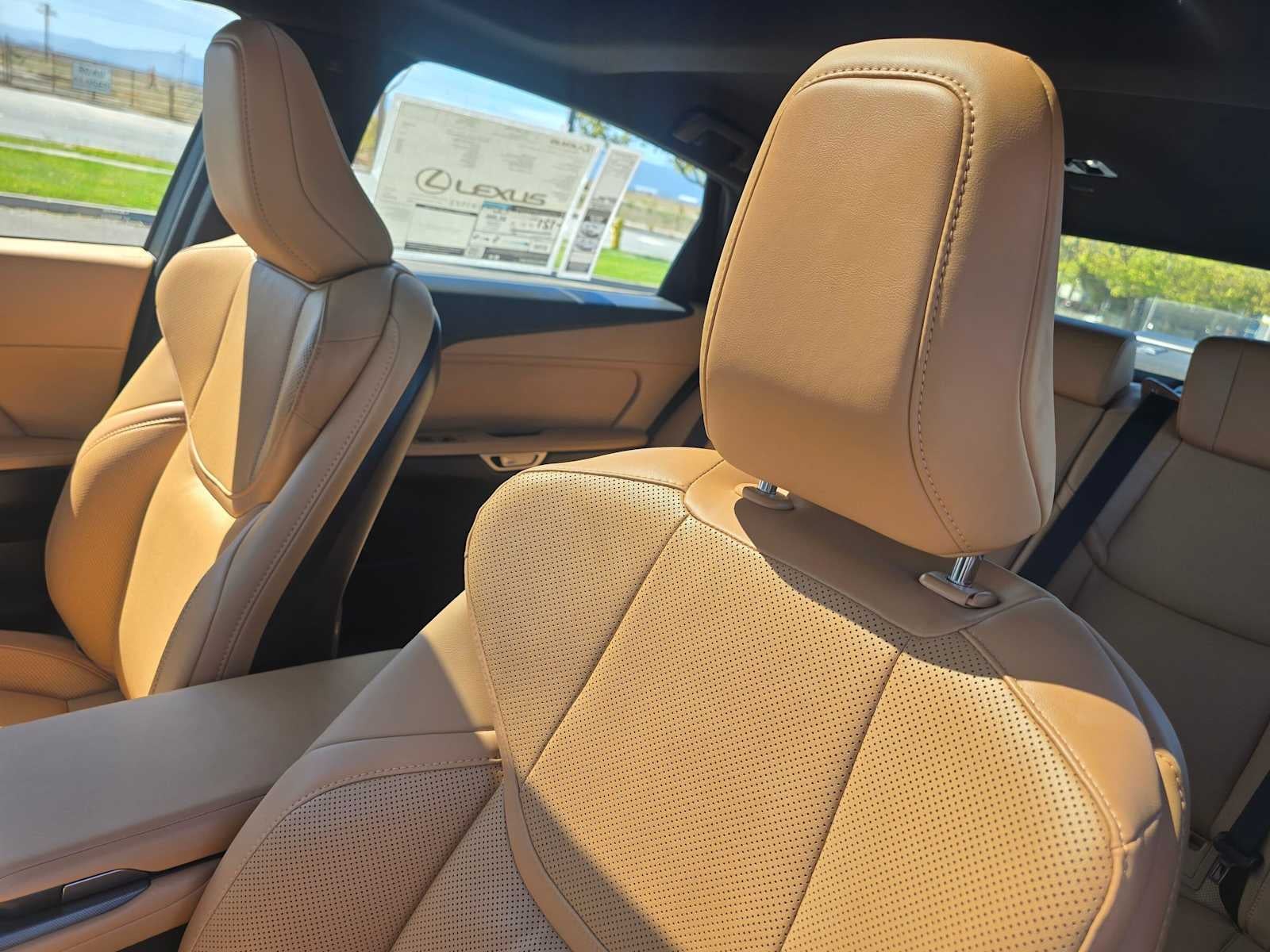 2026 Lexus ES 350e PREMIUM