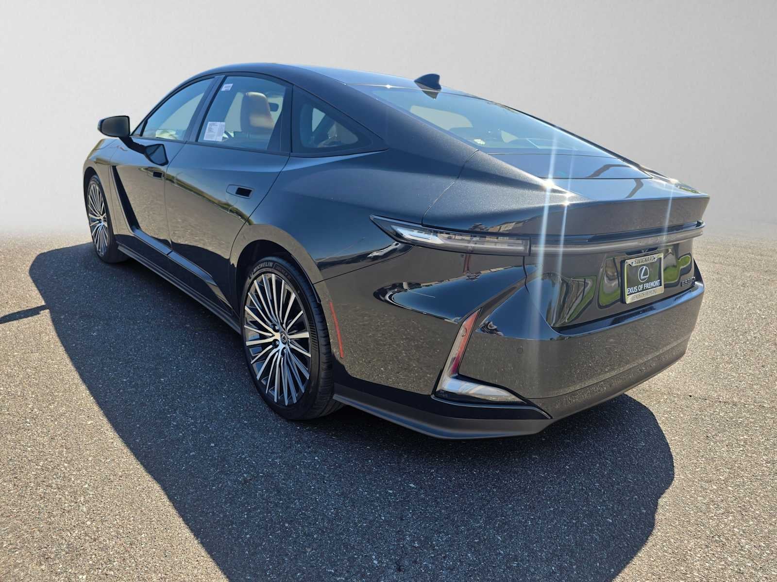 2026 Lexus ES 350e PREMIUM