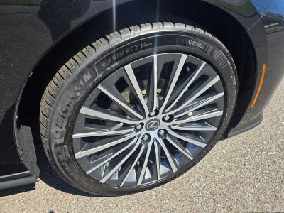 2026 Lexus ES 350e PREMIUM