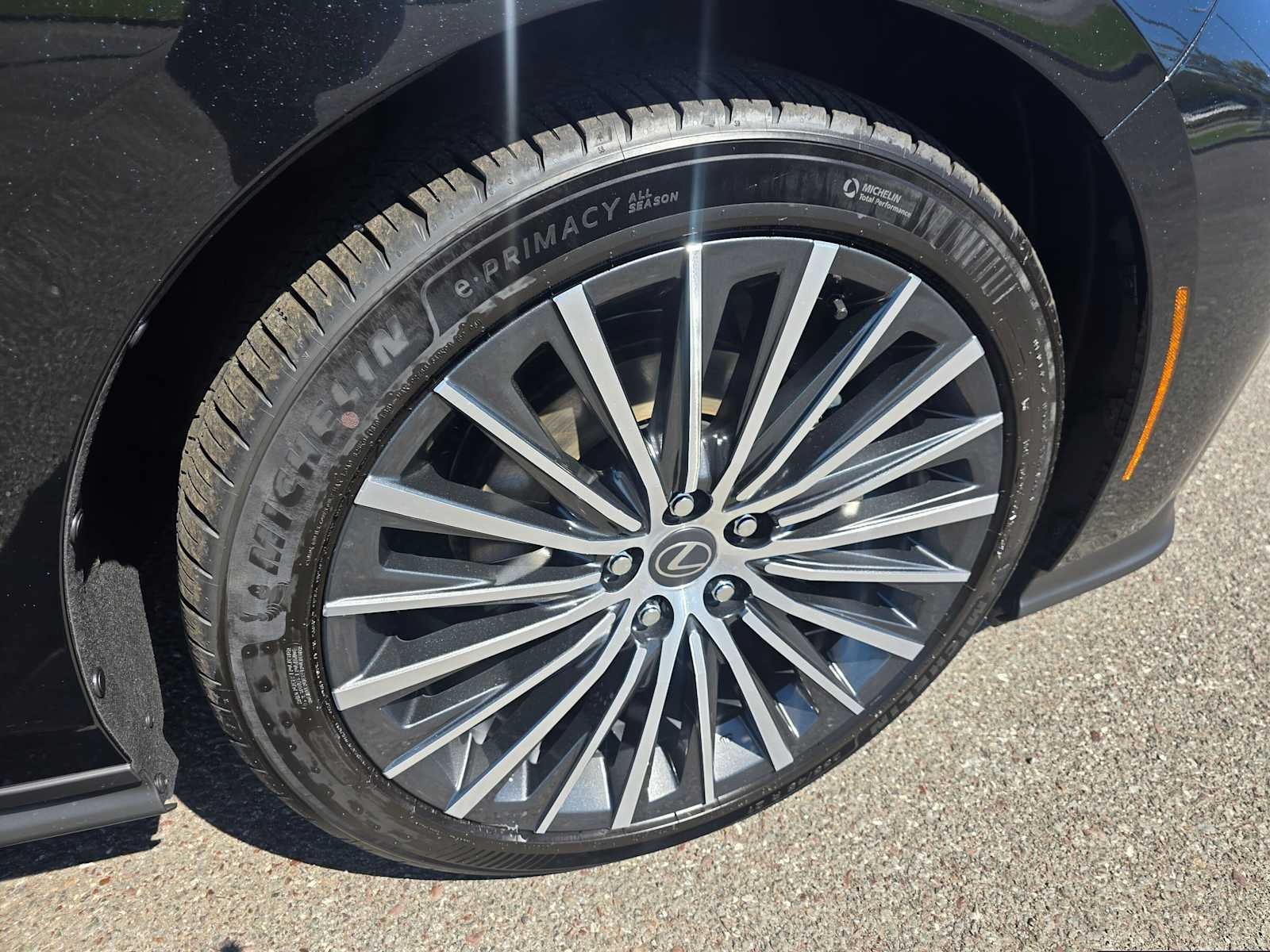 2026 Lexus ES 350e PREMIUM