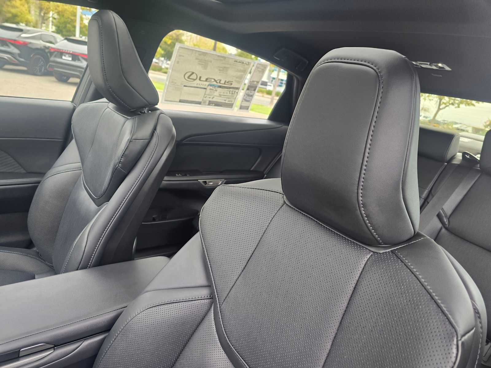 2026 Lexus ES 350e PREMIUM