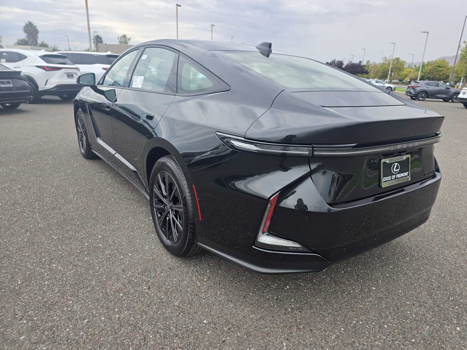 2026 Lexus ES 350e PREMIUM