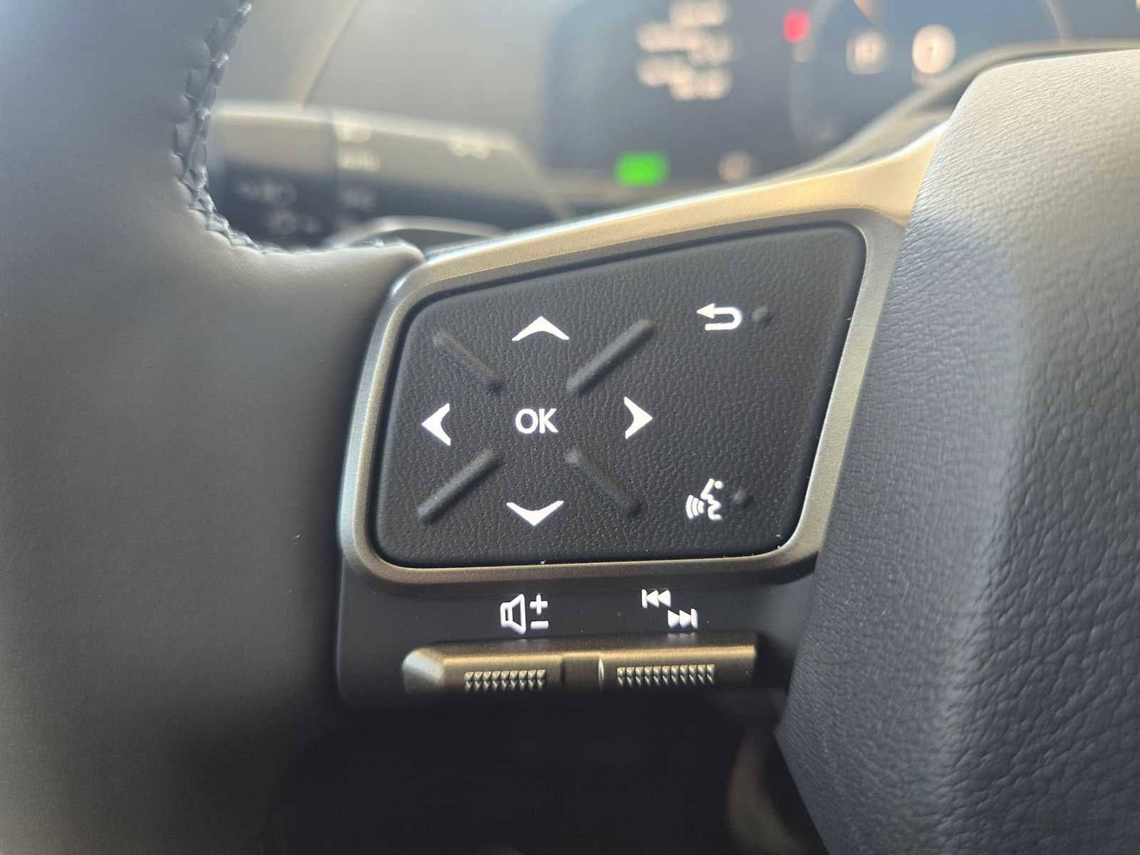 2026 Lexus ES 350e Premium