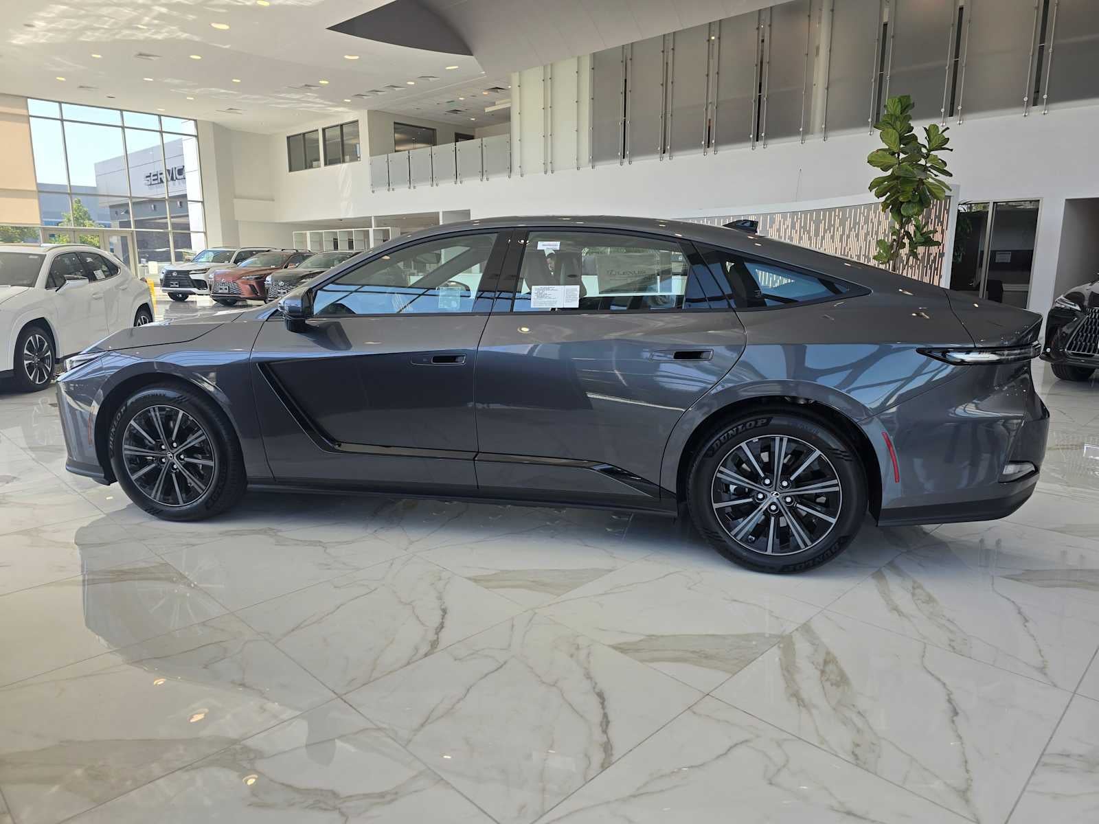 2026 Lexus ES 350e Premium
