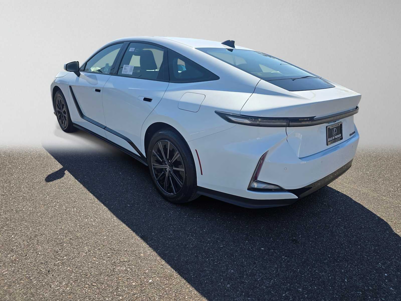 2026 Lexus ES 350h PREMIUM