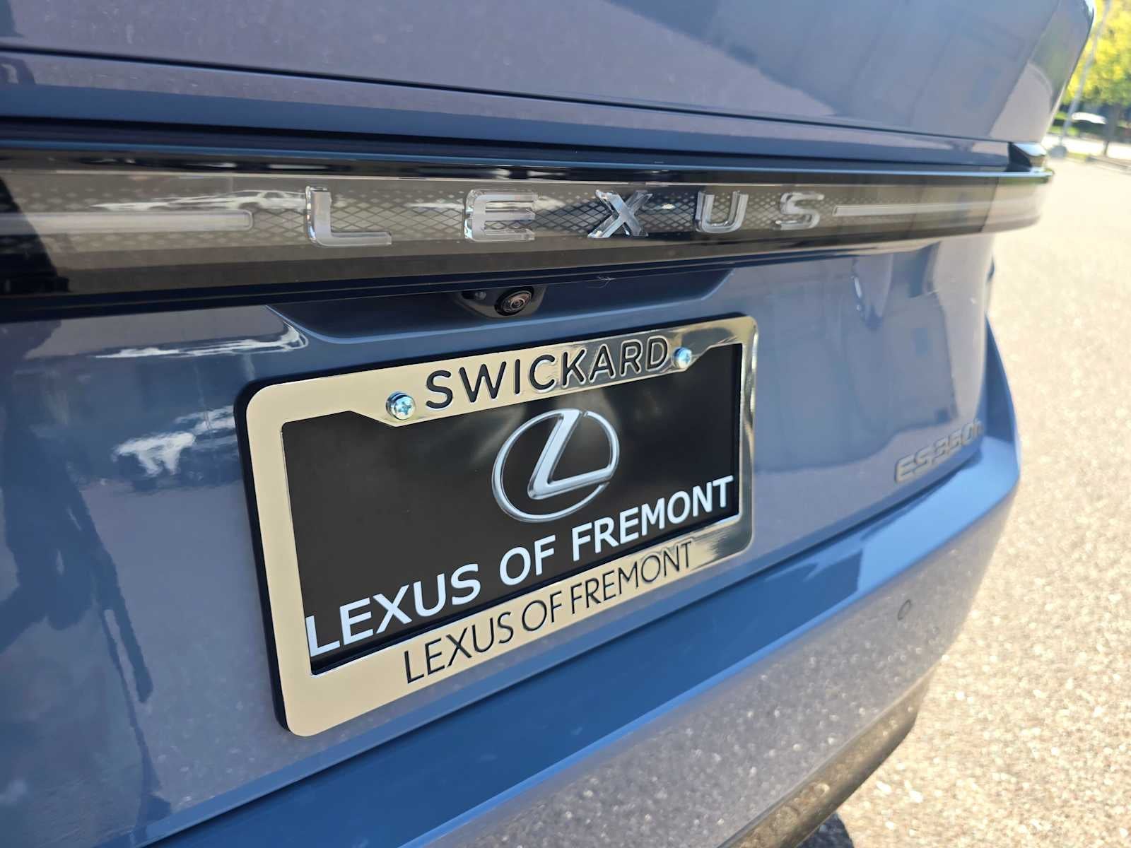 2026 Lexus ES 350h PREMIUM