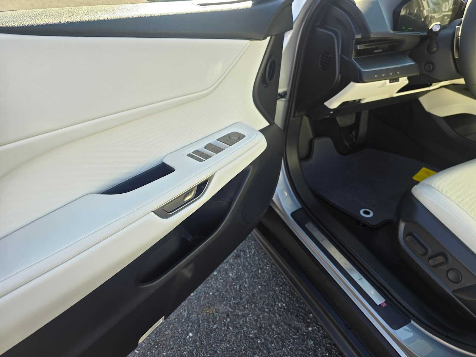 2026 Lexus ES 350h PREMIUM