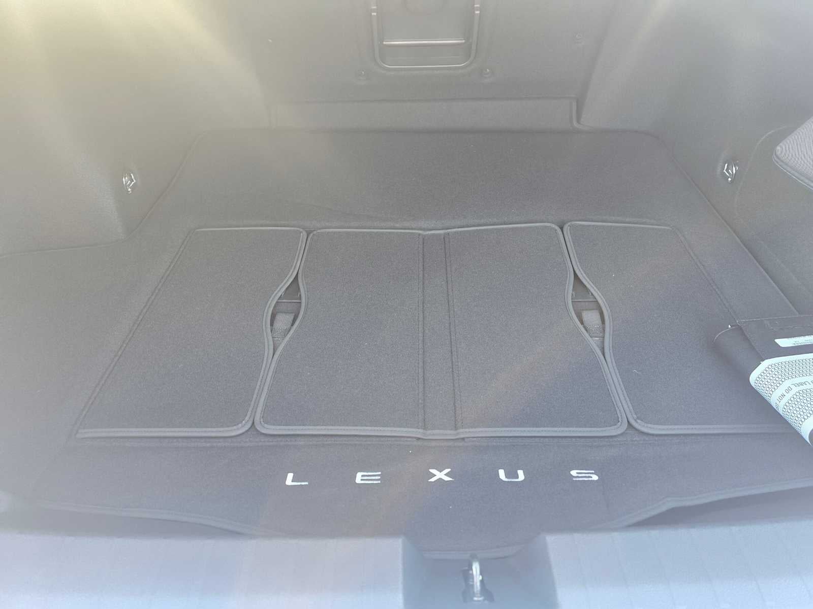 2026 Lexus ES 350h PREMIUM AWD