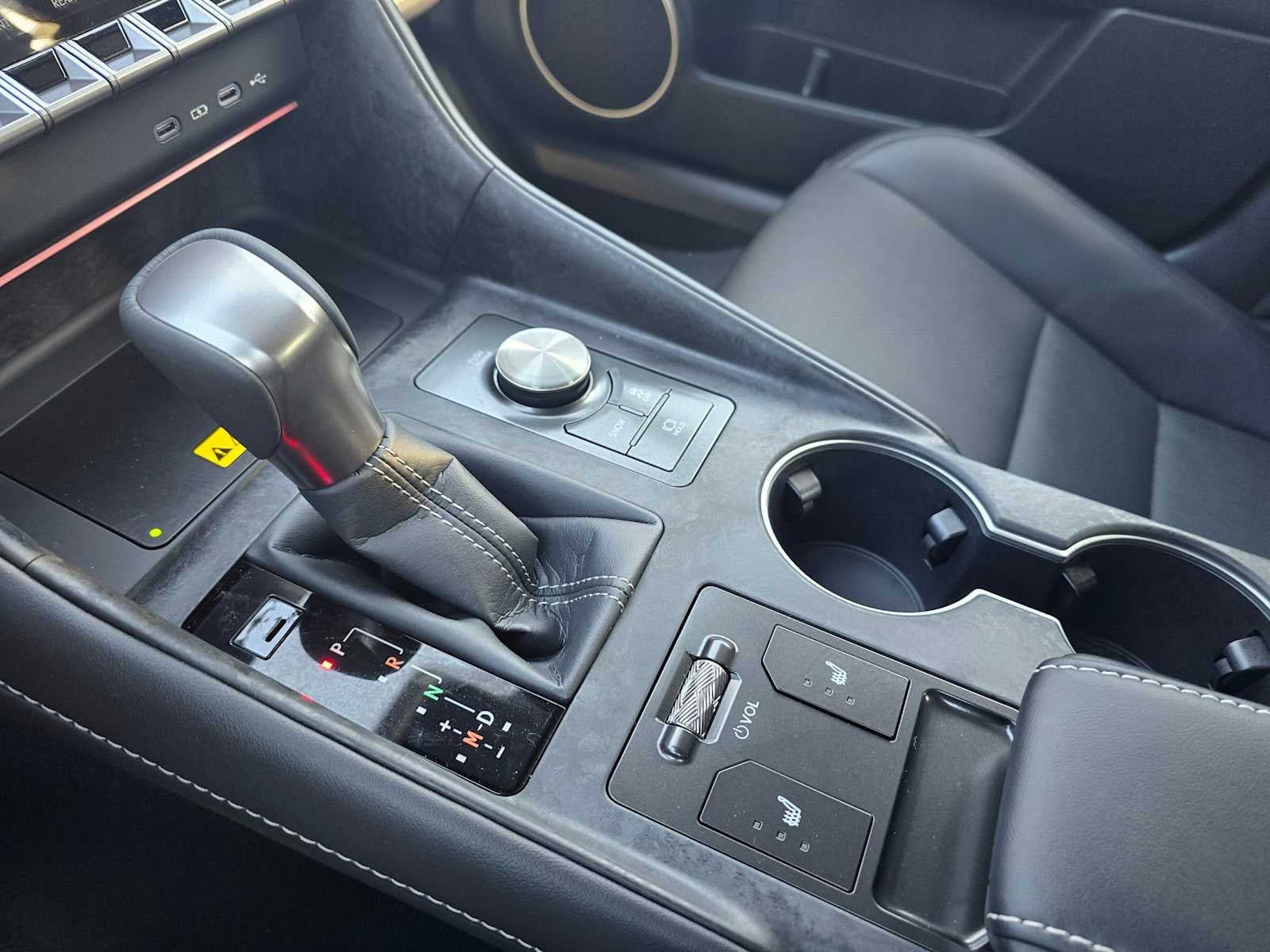 2026 Lexus IS 350 F SPORT DESIGN