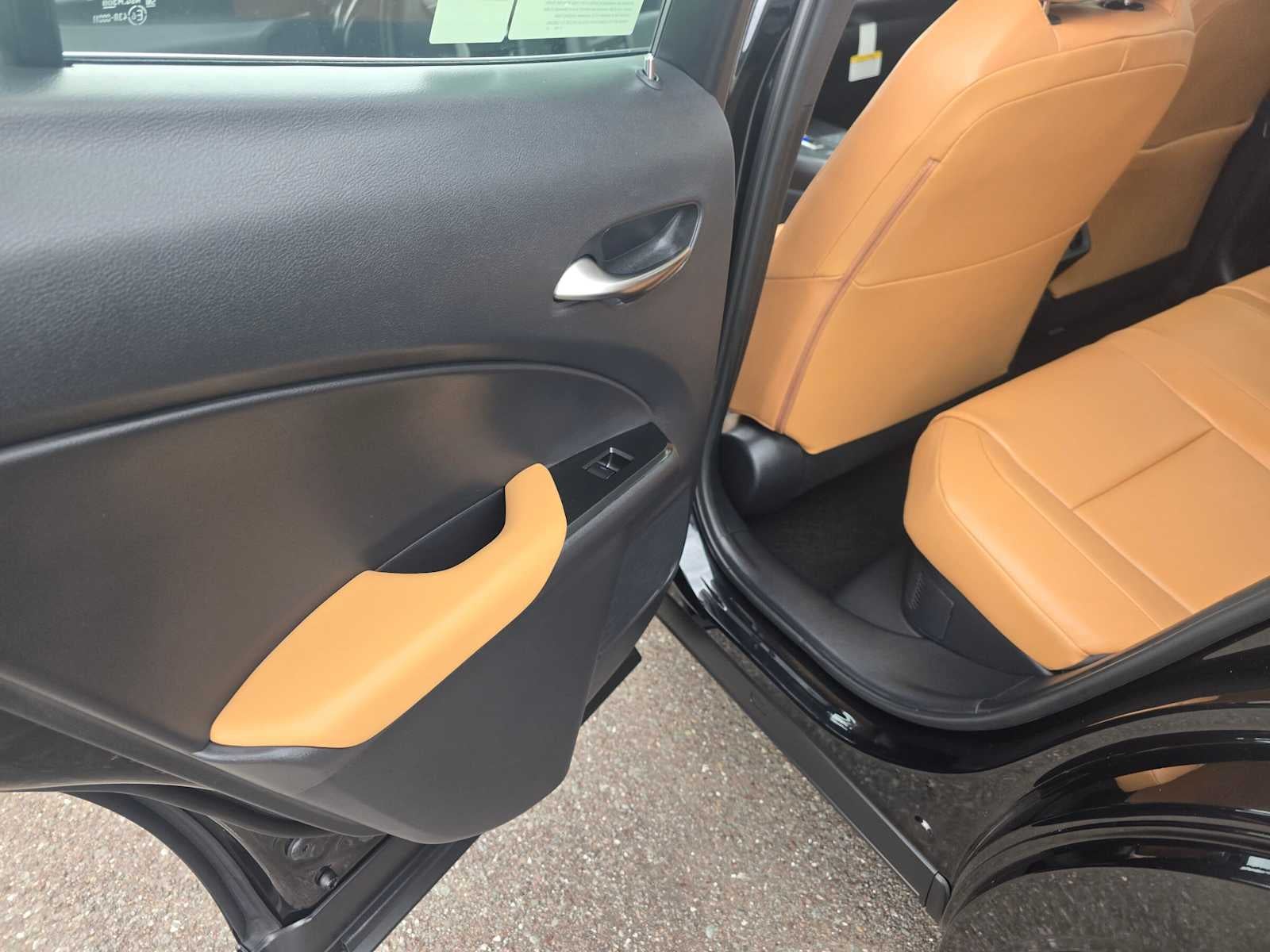 2026 Lexus UX 300h PREMIUM AWD