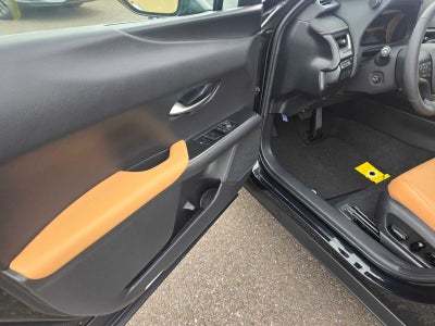2026 Lexus UX 300h PREMIUM AWD