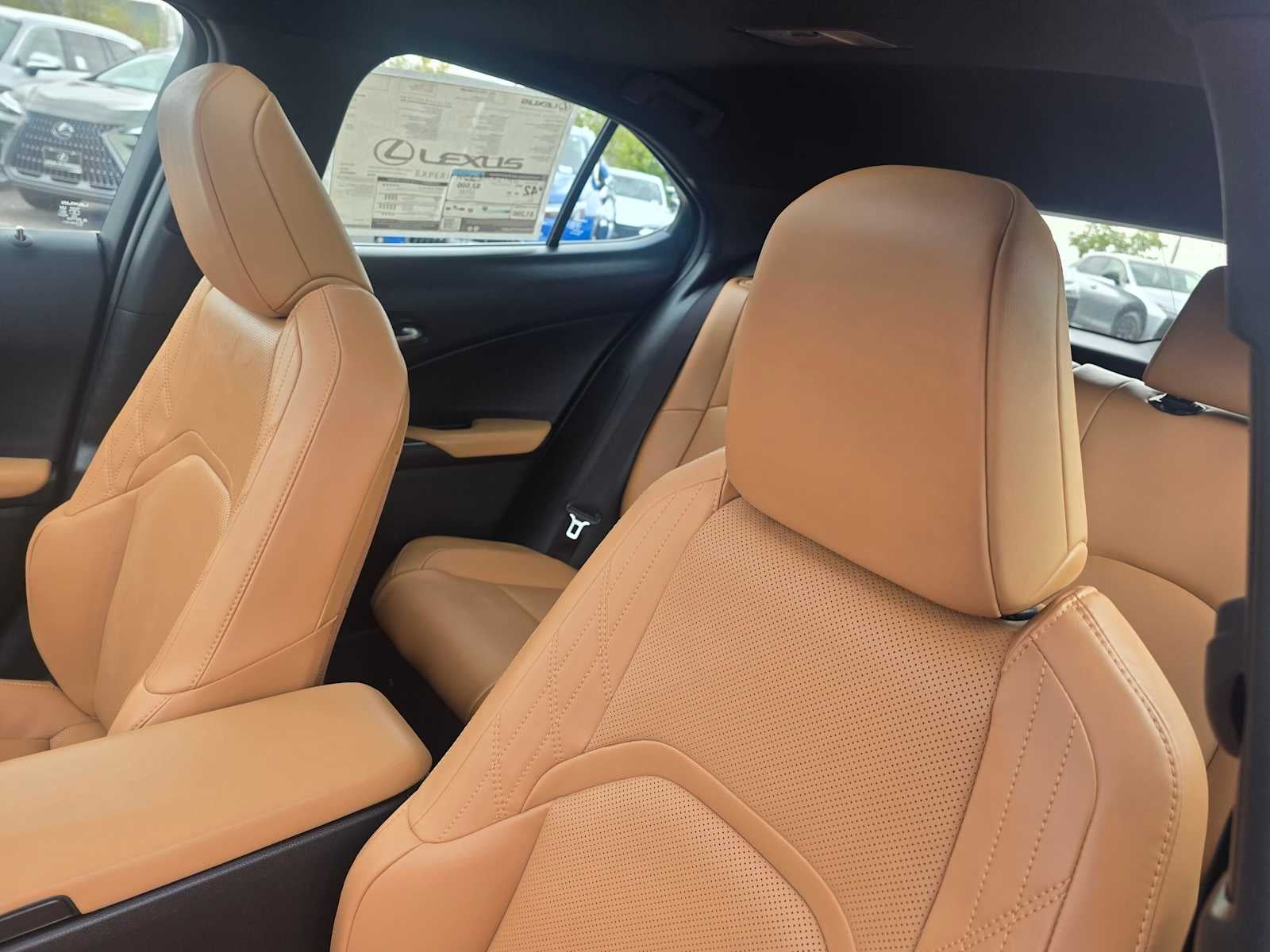 2026 Lexus UX 300h PREMIUM AWD
