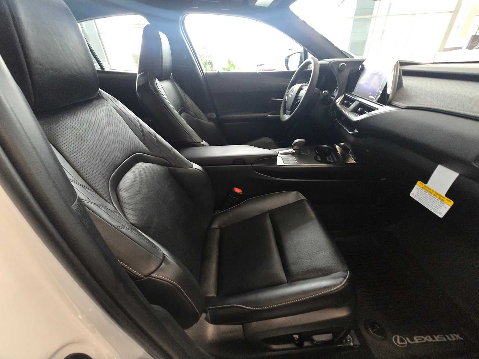 2026 Lexus UX 300h F SPORT DESIGN AWD