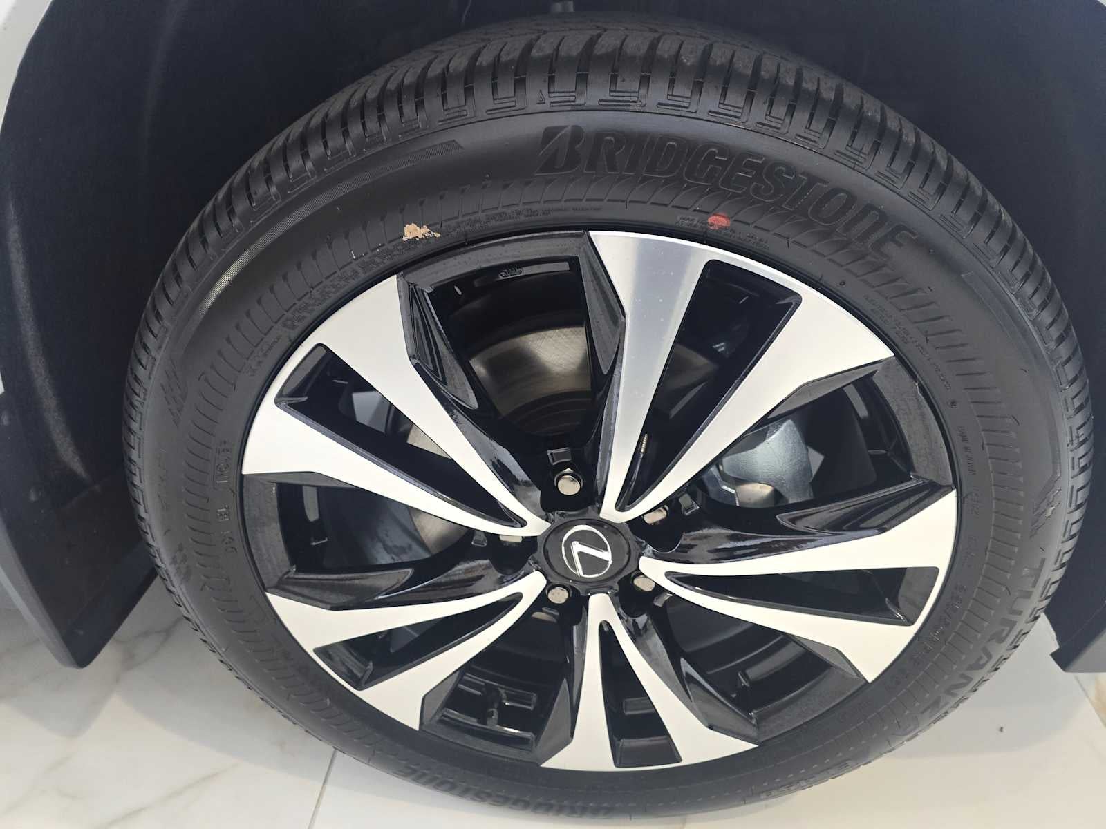 2026 Lexus UX 300h F SPORT DESIGN AWD