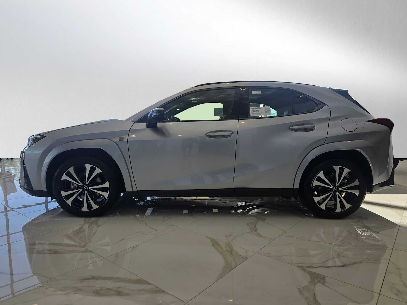 2026 Lexus UX 300h F SPORT DESIGN AWD