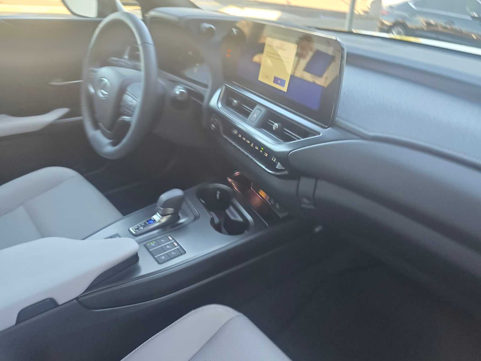 2026 Lexus UX 300h PREMIUM AWD