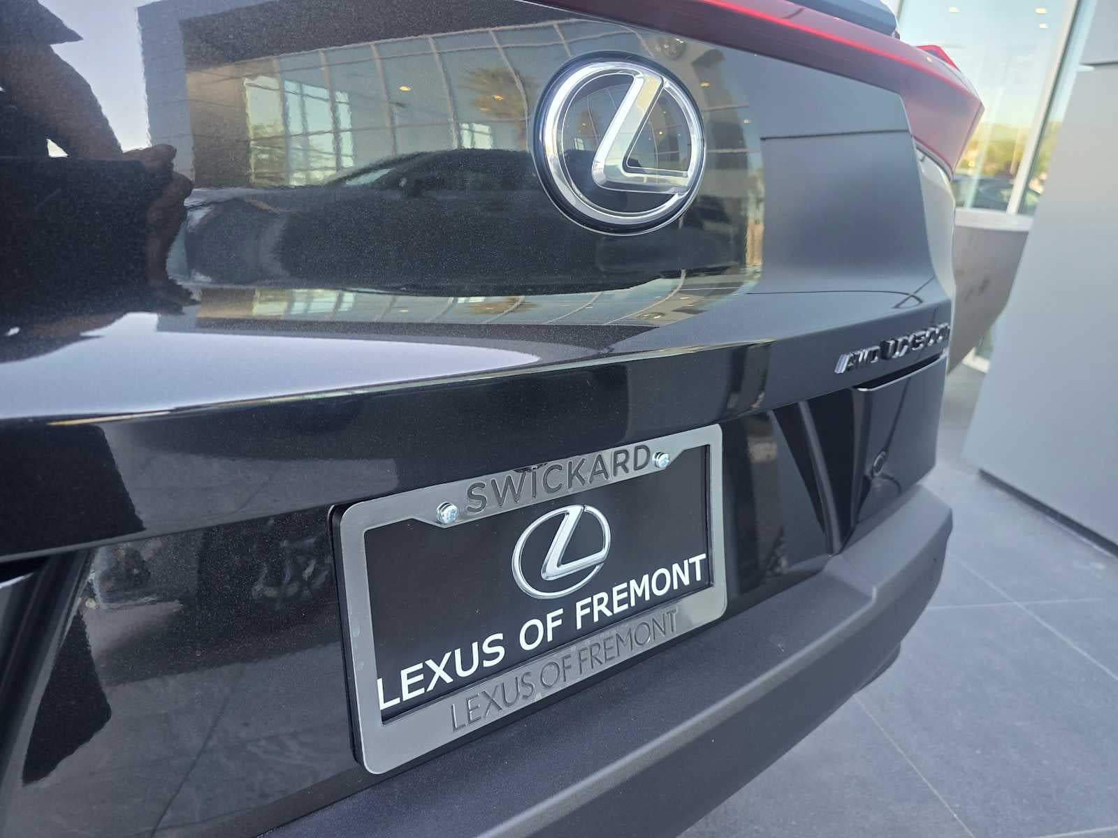 2026 Lexus UX 300h PREMIUM AWD