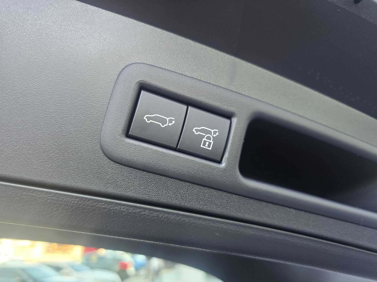 2026 Lexus UX 300h PREMIUM AWD