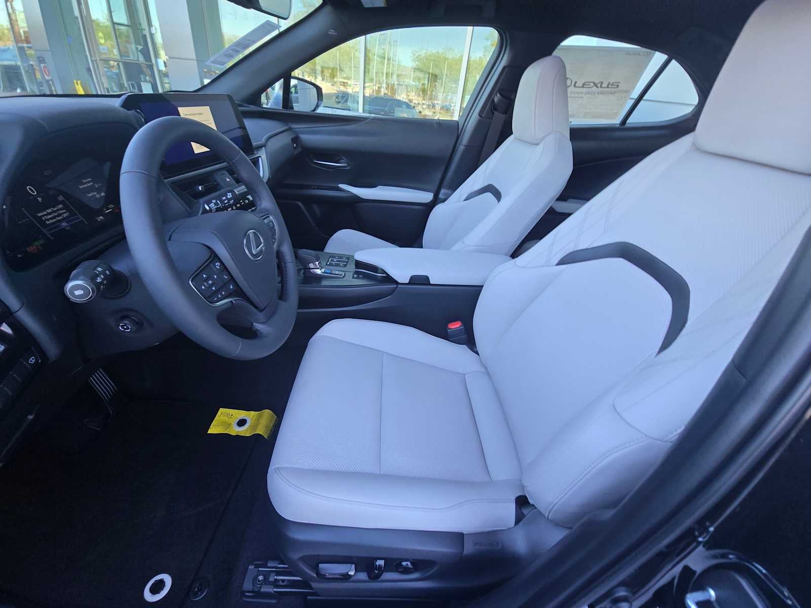 2026 Lexus UX 300h PREMIUM AWD