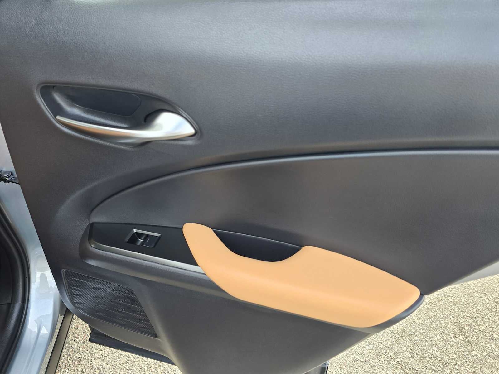 2026 Lexus UX 300h PREMIUM AWD