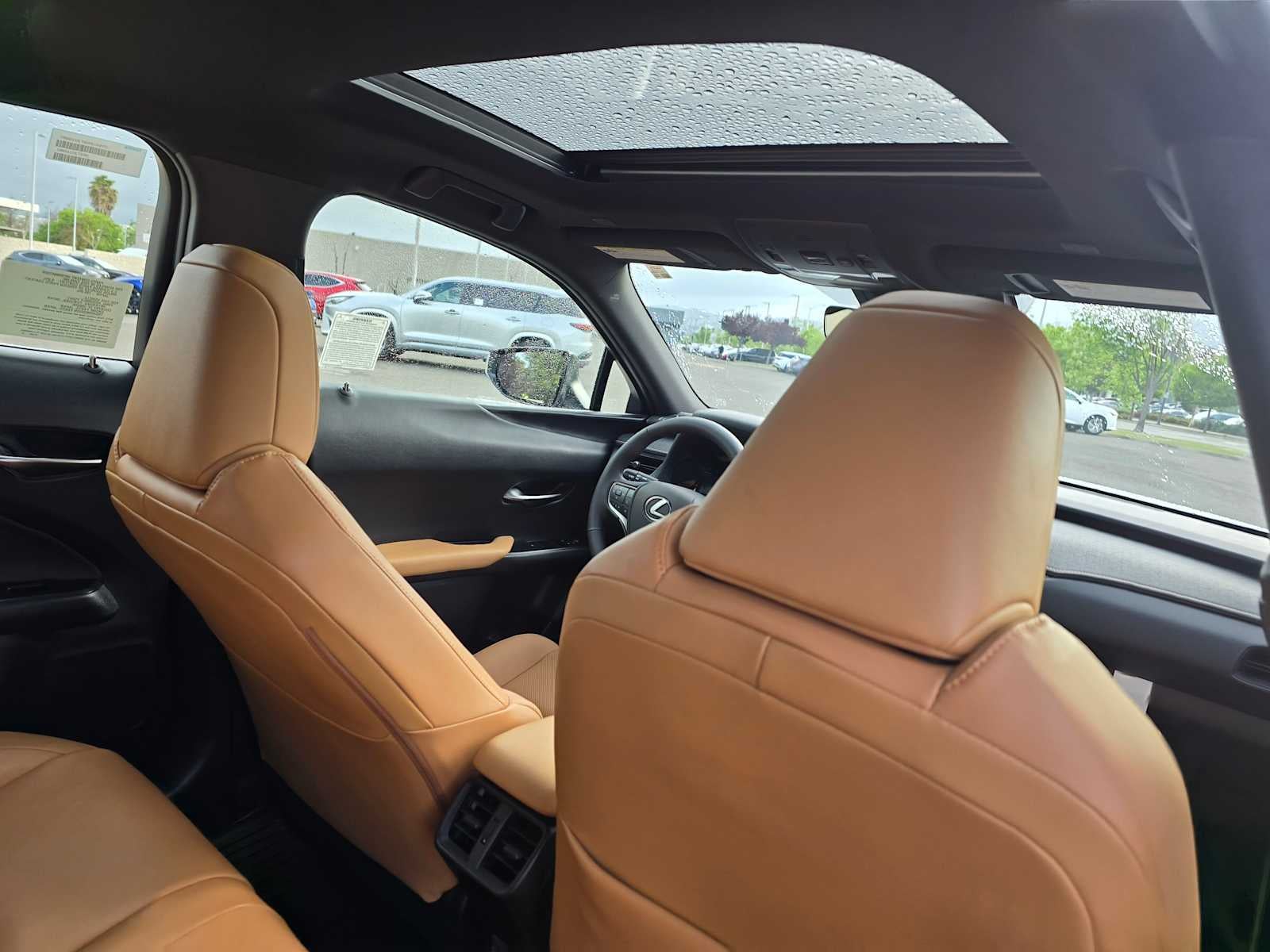 2026 Lexus UX 300h PREMIUM AWD