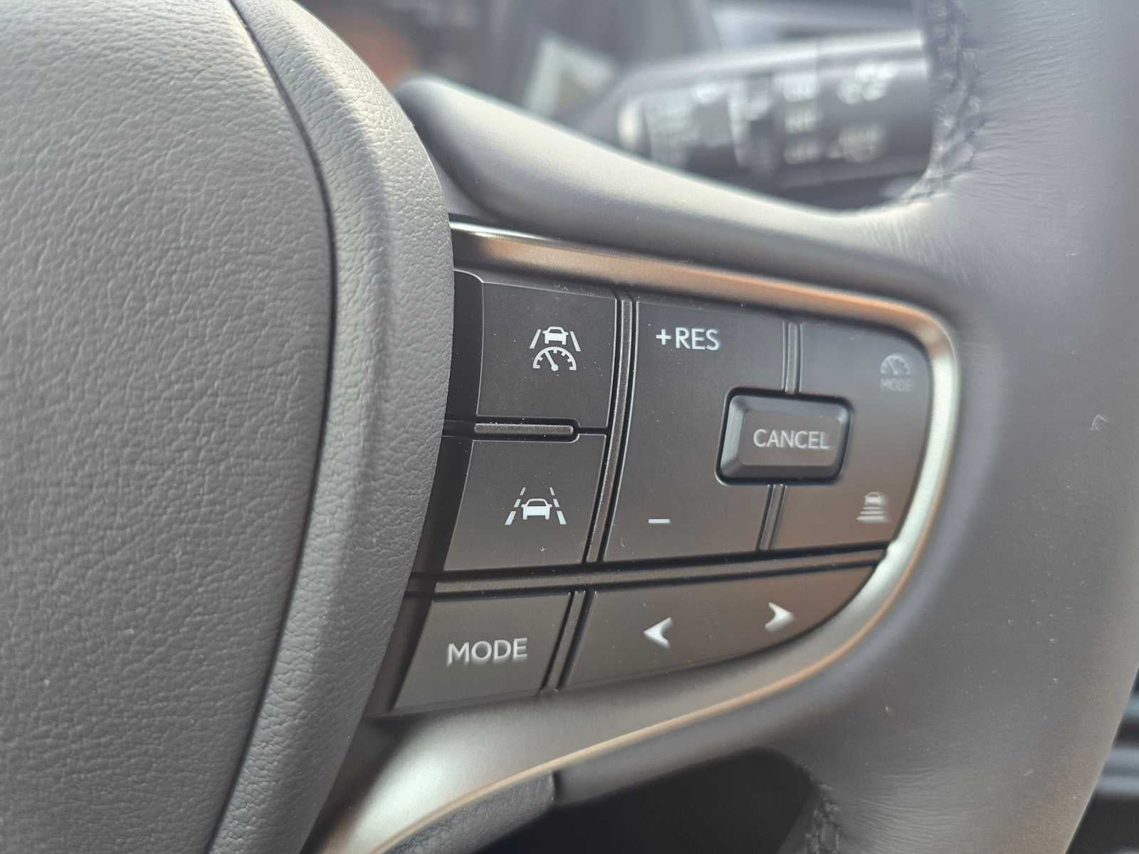 2026 Lexus UX 300h PREMIUM AWD