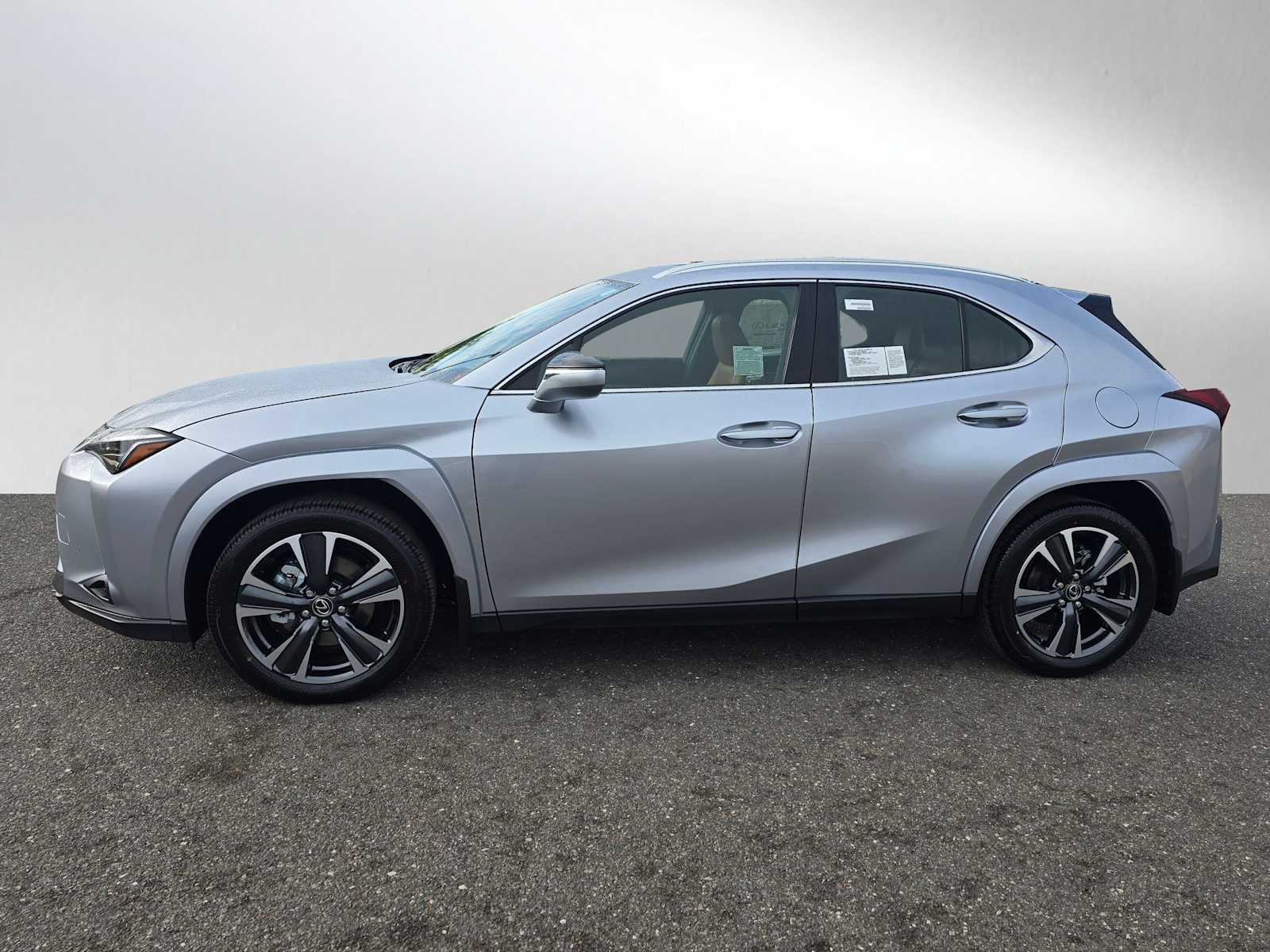 2026 Lexus UX 300h PREMIUM AWD