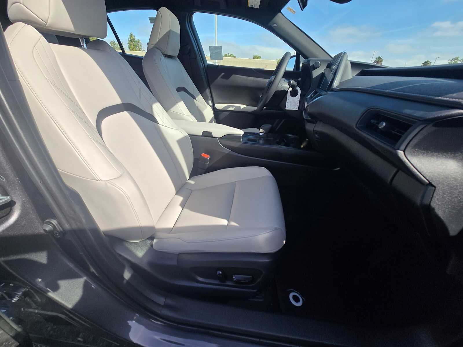 2026 Lexus UX 300h UX 300h