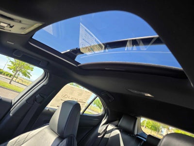 2026 Lexus UX 300h UX 300h