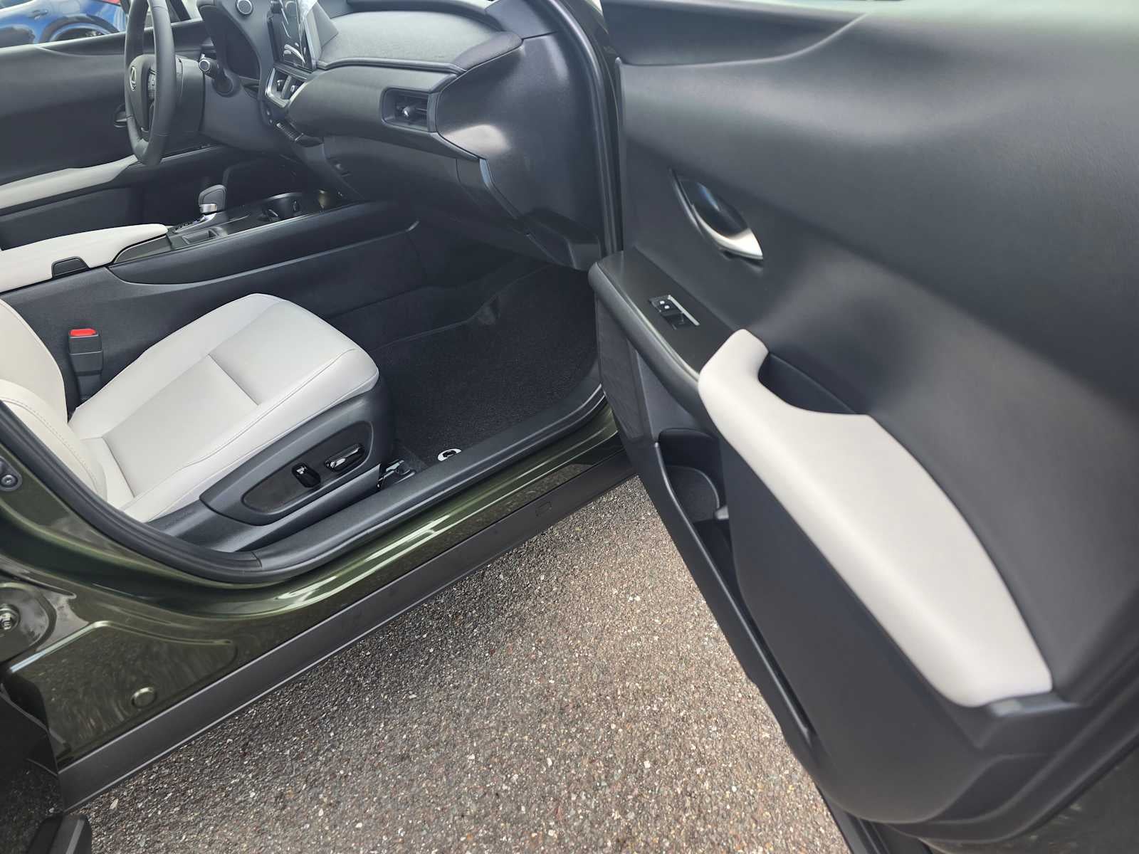 2026 Lexus UX 300h UX 300h