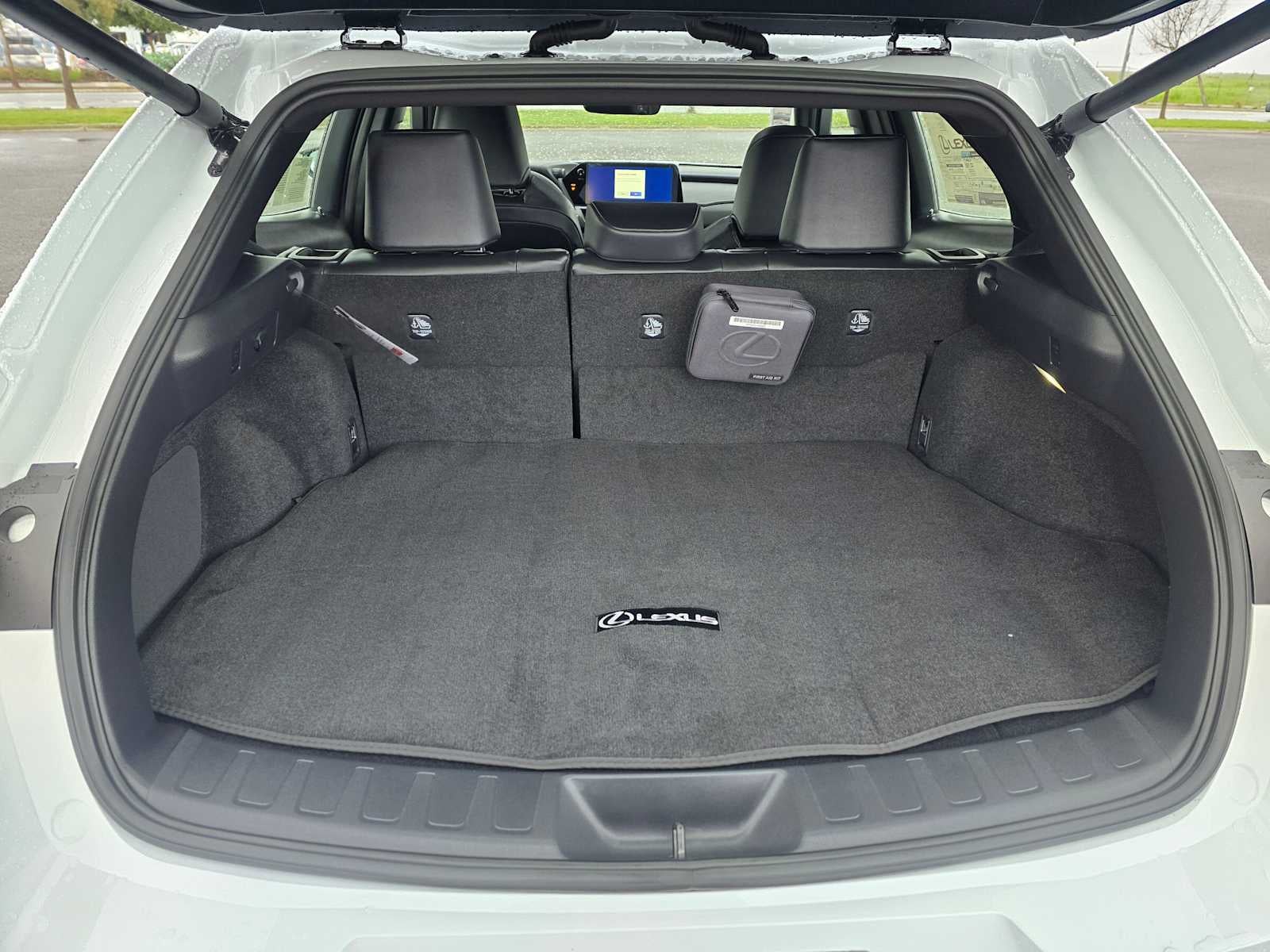 2026 Lexus UX 300h Premium