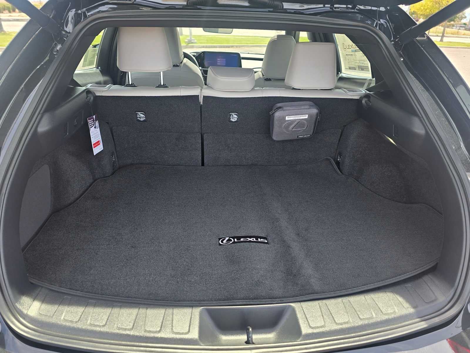 2026 Lexus UX 300h PREMIUM