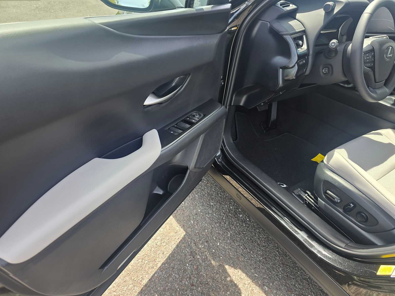 2026 Lexus UX 300h PREMIUM