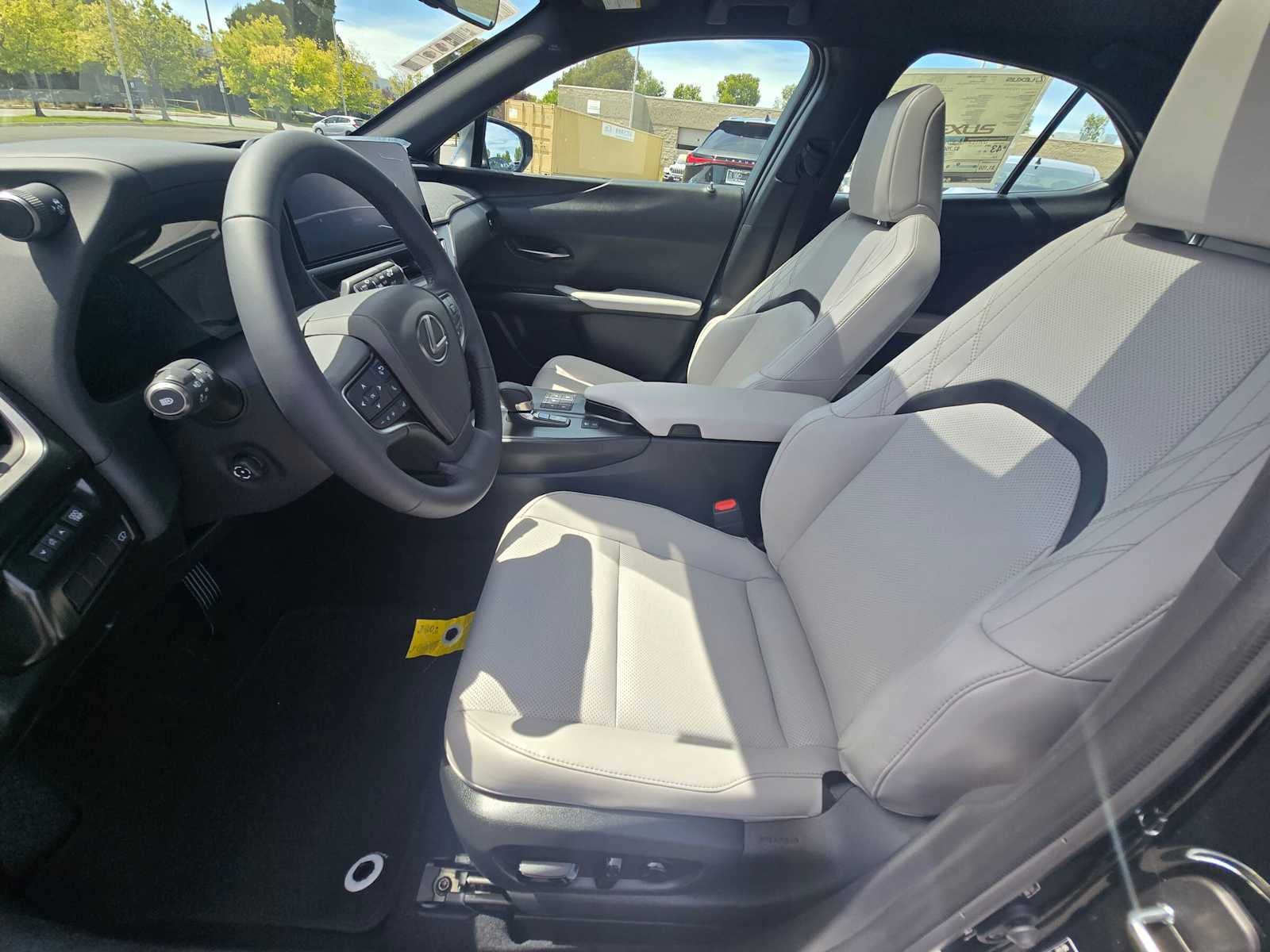 2026 Lexus UX 300h PREMIUM
