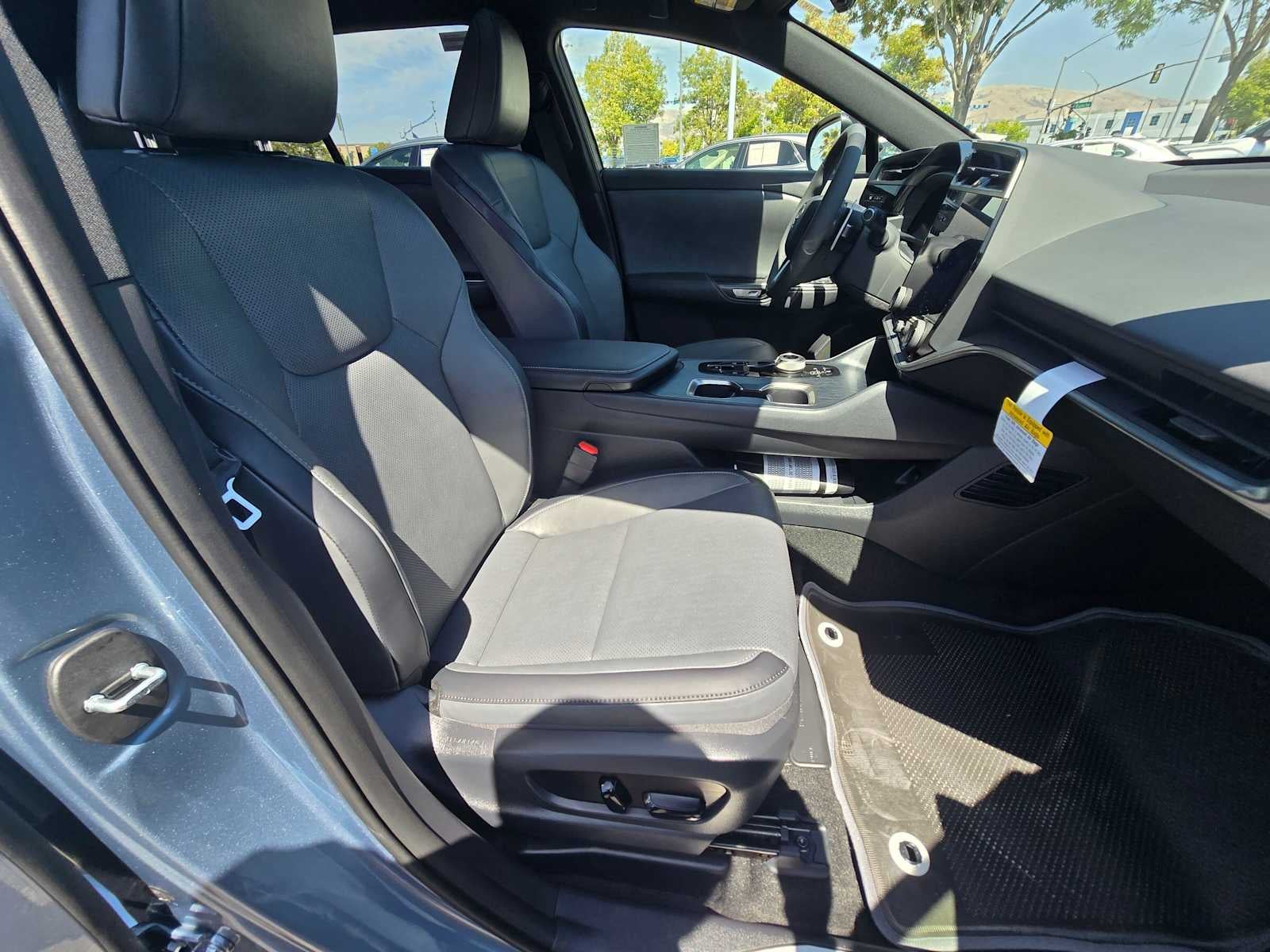 2026 Lexus RZ 450e PREMIUM AWD
